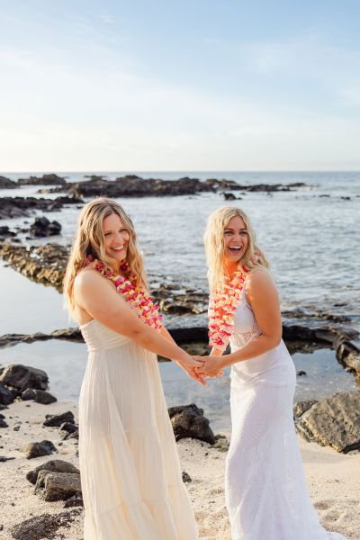 Hawaii-LGBTQ-Wedding-Beach-21