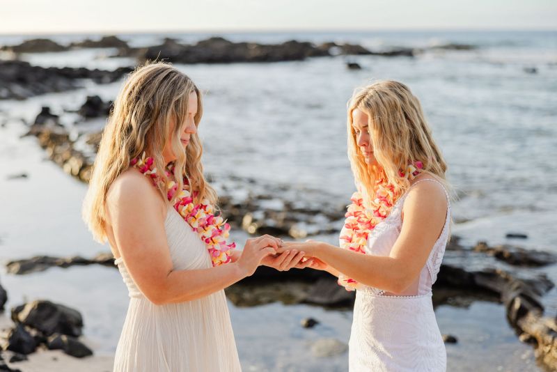 Hawaii-LGBTQ-Wedding-Beach-27