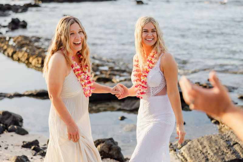 Hawaii-LGBTQ-Wedding-Beach-32